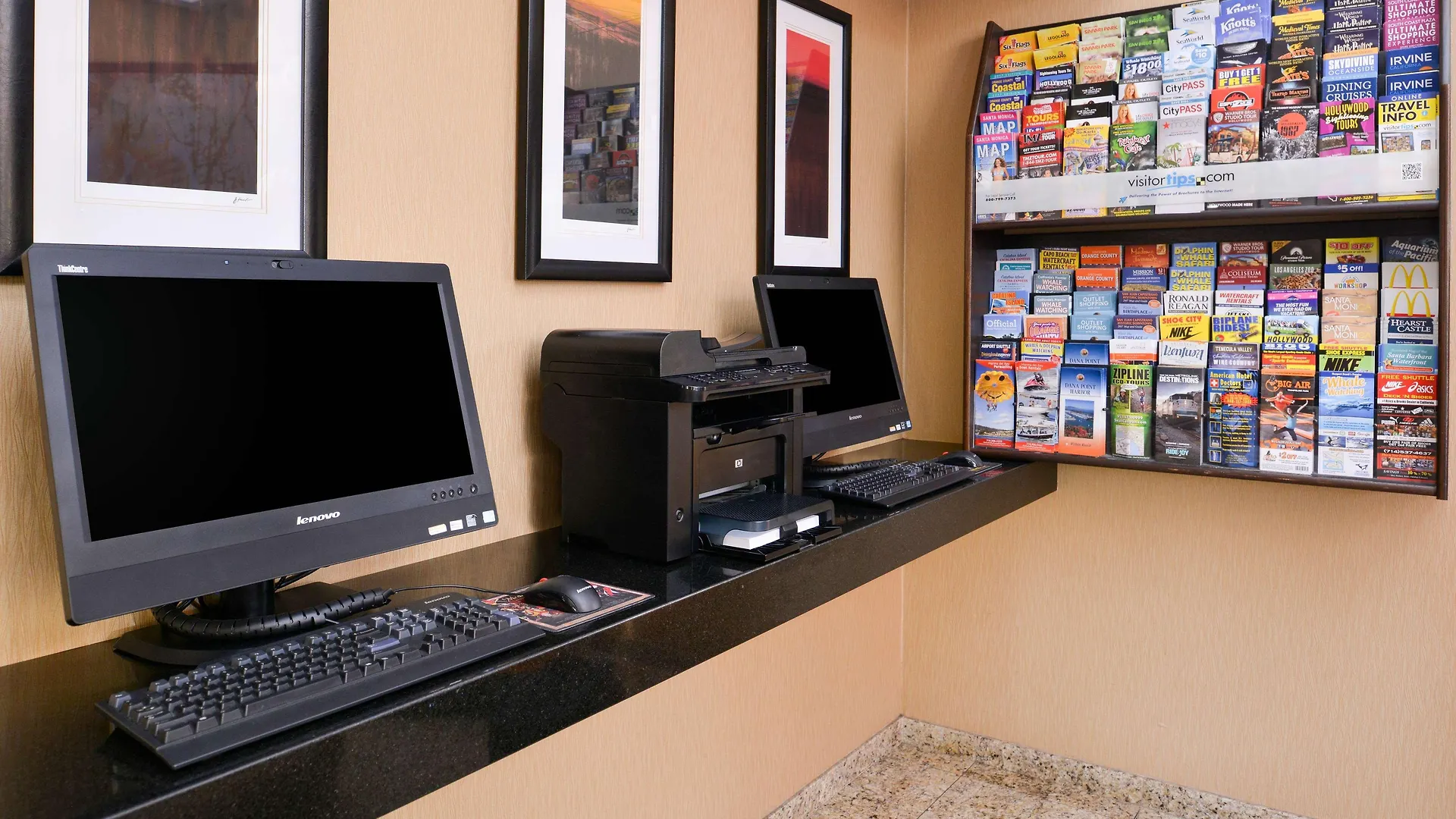 Best Western Plus Raffles Inn & Suites Anaheim Hotel