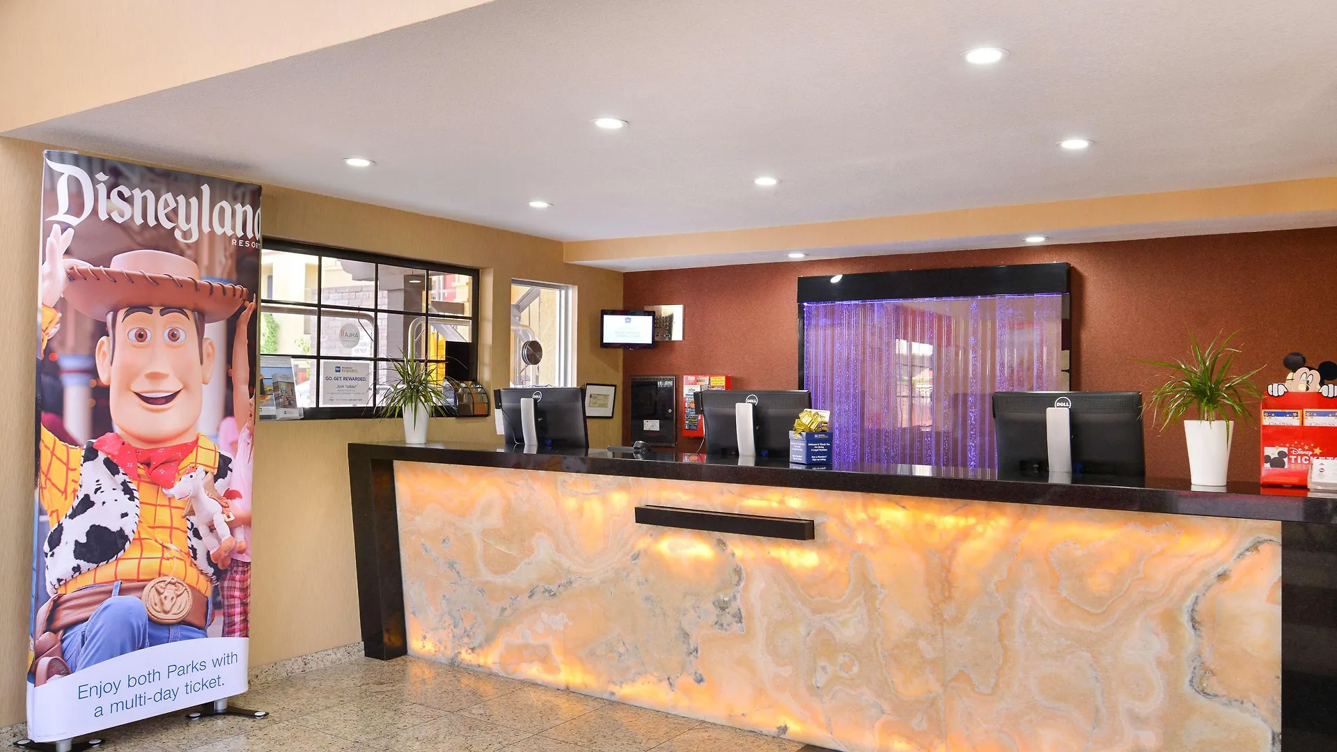 Hotel Best Western Plus Raffles Inn&Suites Anaheim