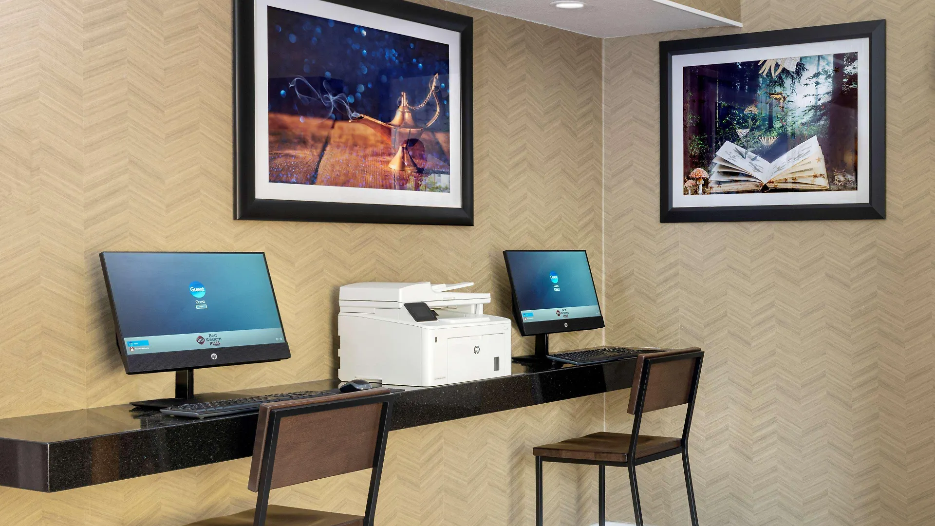 Best Western Plus Raffles Inn&Suites Anaheim États-Unis