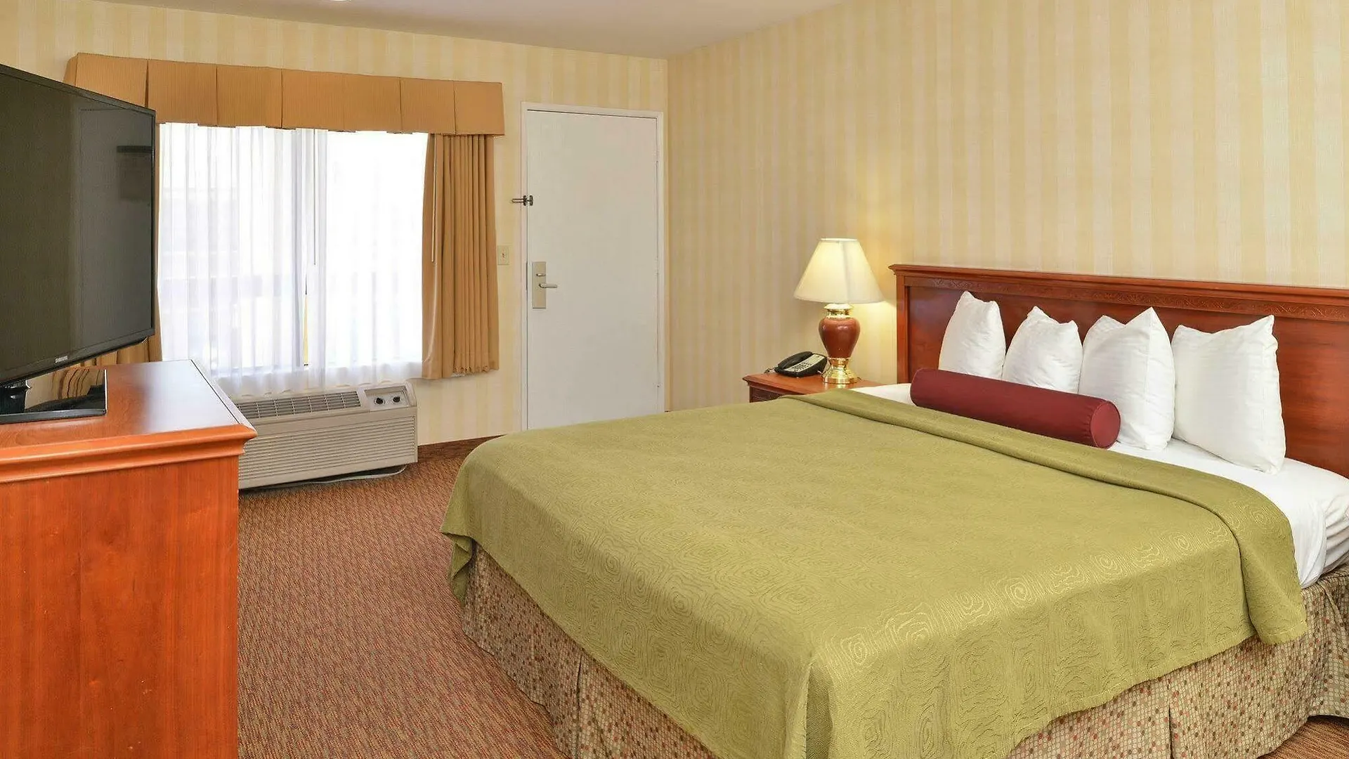 Best Western Plus Raffles Inn&Suites Anaheim 3*,  États-Unis